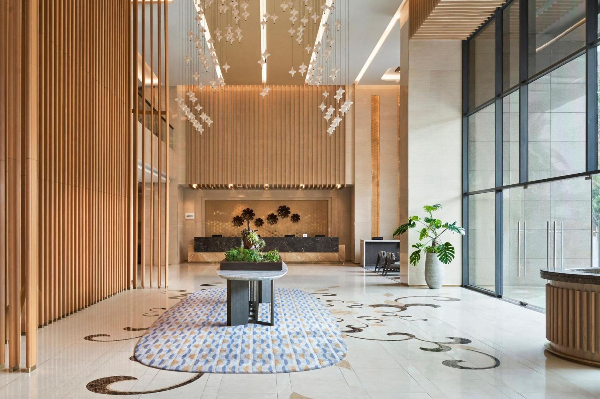 Sheraton Can Tho Exterior photo The lobby of the hotel